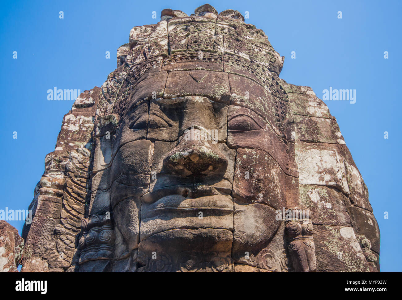 Le Plus Grand Monument Du Monde Angkor Thom, au Cambodge - L'un le plus grand monument religieux du monde,  ancienne capitale de l'empire Khmer, et célèbre pour les visages sculptés  dans les rochers Photo Stock - Alamy
