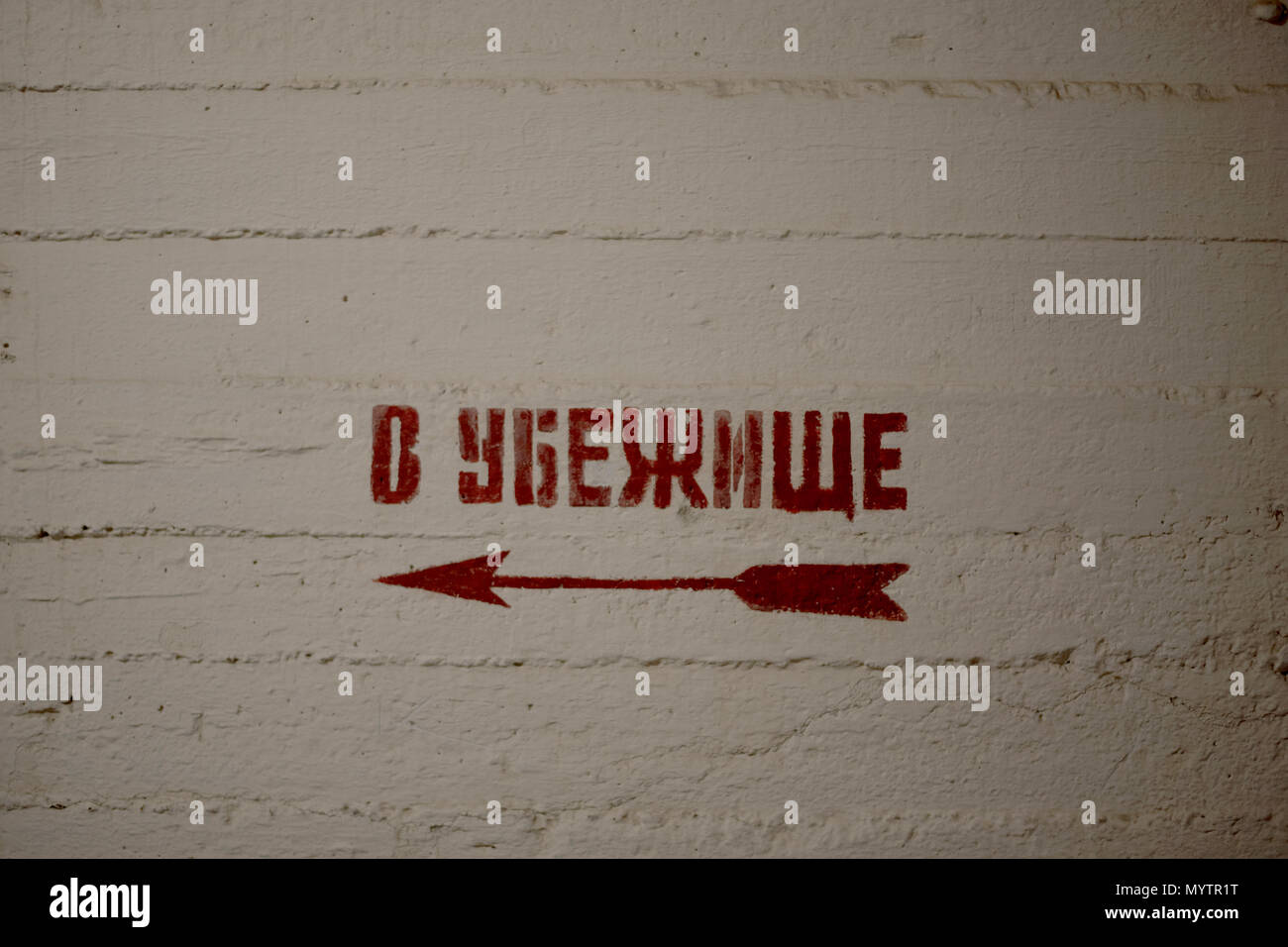 L'inscription 'dans un refuge' en Russe Banque D'Images