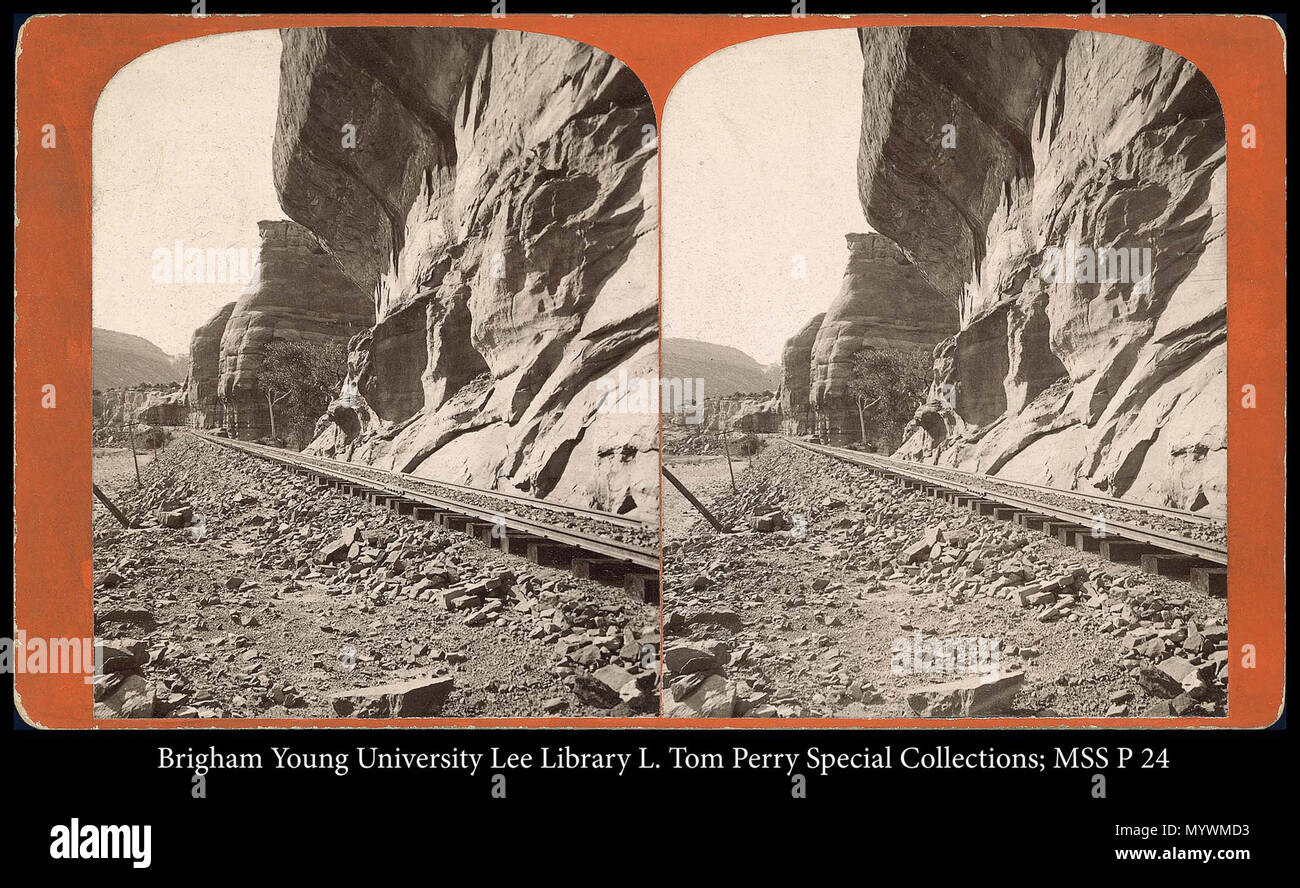 N° d'appel : MSS P24 Dossier Encadré 1 4 . 67 MSS P 24 B1 F4. circa 1870's 24 Train le long des falaises de la rivière Grand, CO Banque D'Images