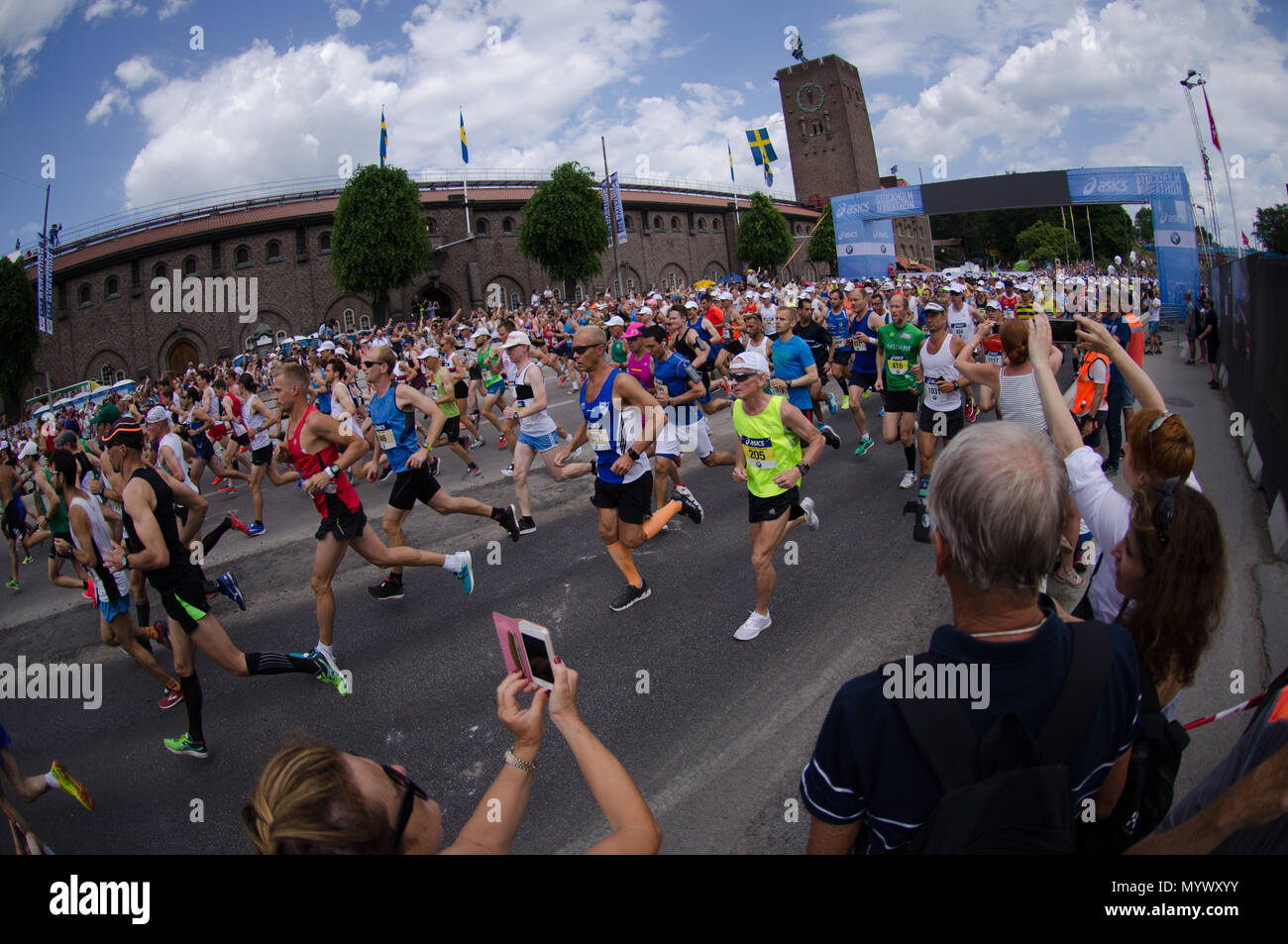 Stockholm, Suède - 2 juin 2018. Le début du 40e marathon de Stockholm 2018 en conditions très chaudes. Banque D'Images