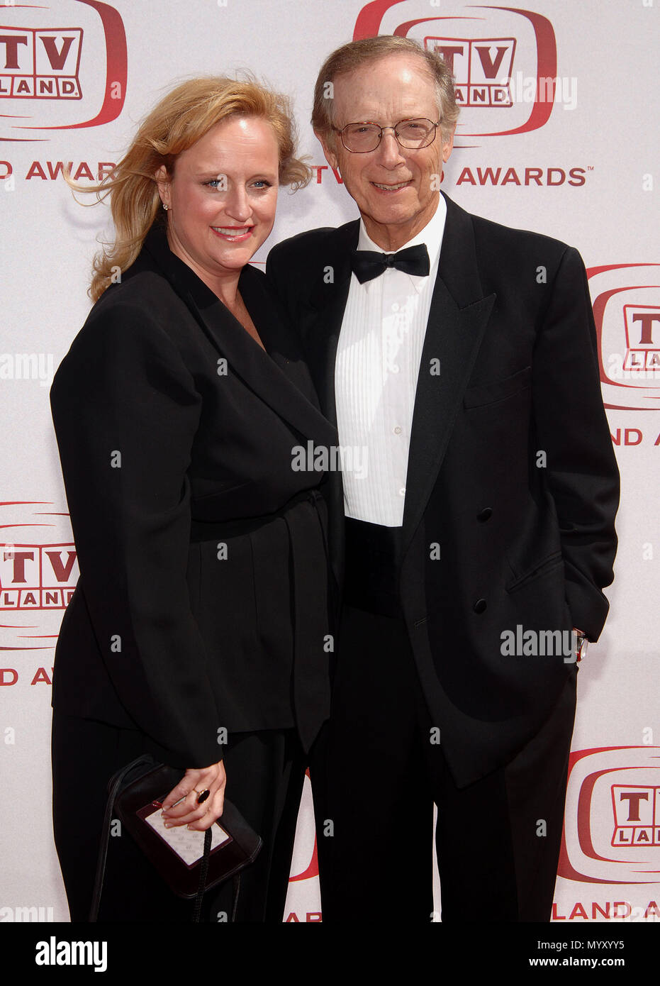 Bernie Kopell (R) et de la femme - 6e TV Land Awards 2008 au Barker Hangar à Los Angeles. Les trois quarts KopellBernie yeux sourire femme  55 Événement dans la vie d'Hollywood, Californie - Red Carpet Event, USA, Cinéma, Célébrités, photographie, Bestof, Arts, Culture et divertissement, Célébrités, Mode de vie meilleure, Hollywood, événement dans la vie d'Hollywood, Californie - Tapis rouge et en coulisses, musique, célébrités, Topix en couple, en famille (mari et femme) et les enfants - les enfants, frères et sœurs, tsuni@Gamma-USA.com Tsuni enquête de crédit / USA, 2006 à 2009 Banque D'Images