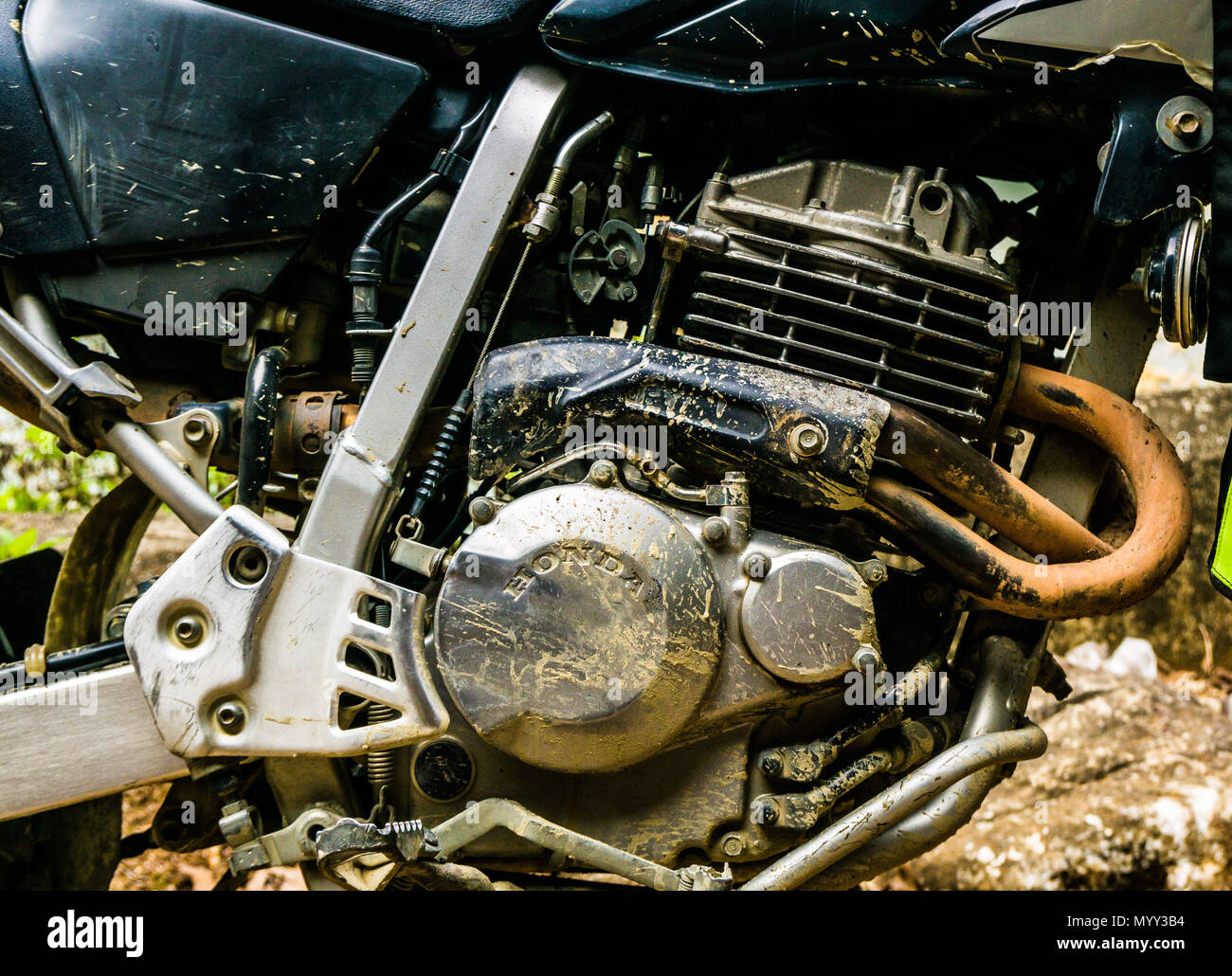 Un moteur de moto de près. Une HONDA XR250 Banque D'Images