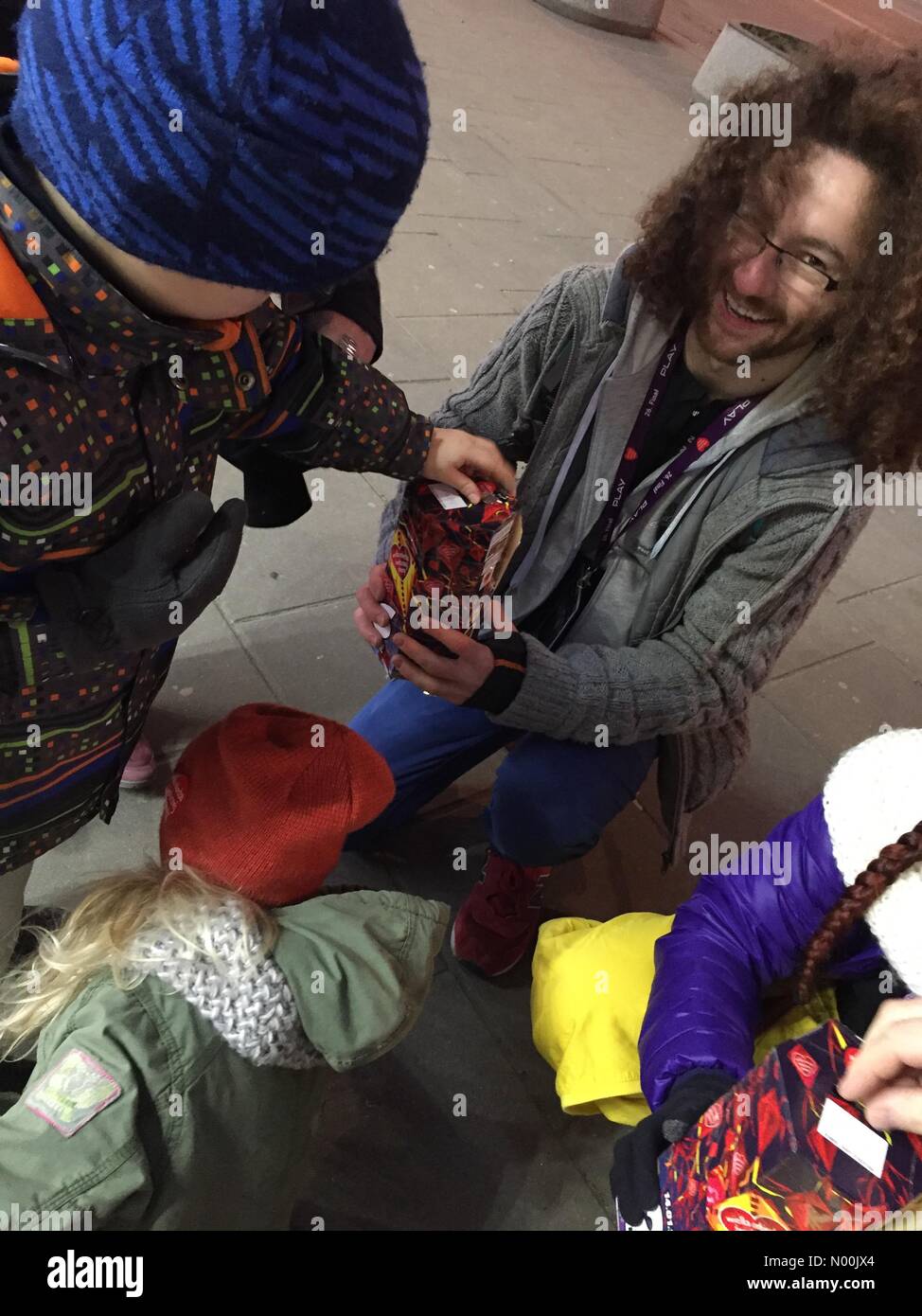 26e dernier grand orchestre de Charité de Noël - WOSP. "Pour l'égalité d'accès aux soins pour tous les nouveau-nés. Credit : Slawomir Kowalewski/StockimoNews/Alamy Live News Banque D'Images