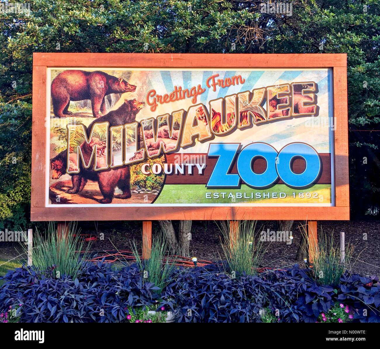 Milwaukee county Zoo A La Carte, 17 avril 2018, Milwaukee, WI, USA, le zoo organise sa 34e conférence annuelle de l'événement à la carte avec les vendeurs d'aliments, de divertissement et d'animaux, DianaJ StockimoNews/Alamy/crédit : Diana J./StockimoNews/Alamy Live News Banque D'Images