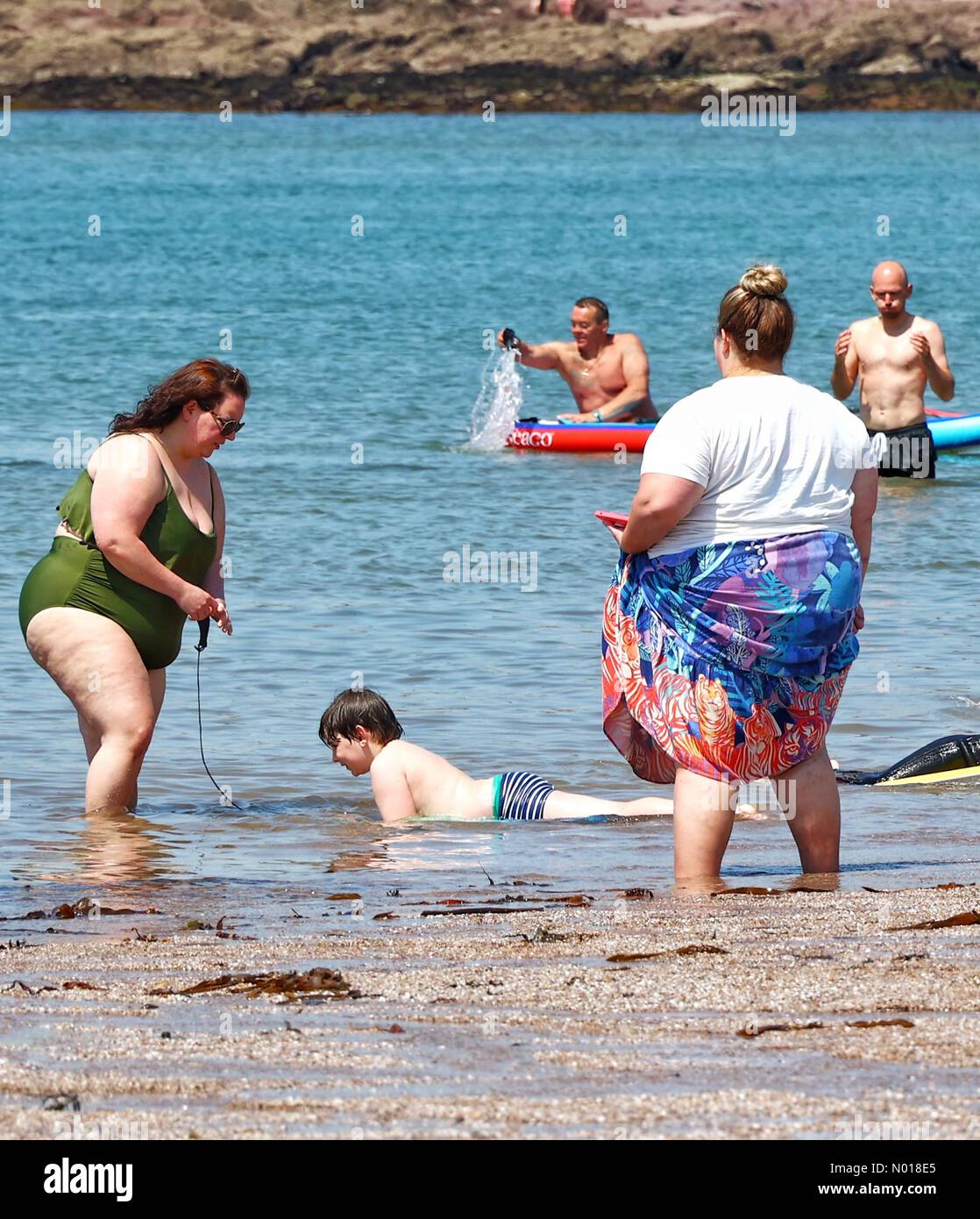 Météo au Royaume-Uni : les amoureux de la plage profitent du soleil du week-end à South Milton Sands, Devon, Royaume-Uni. 20 mai 2023. Crédit Nidpor crédit: Nidpor/StockimoNews/Alay Live News Banque D'Images