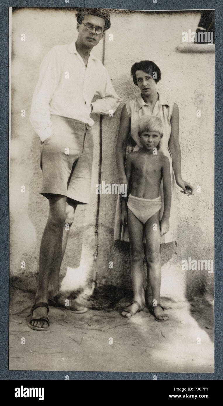 . La famille Huxley, par Lady Ottoline Morrell (mort en 1938). Source Voir site web pour plus d'information. . Date inconnue, mais auteur est mort en 1938. Lady Ottoline Morrell (mort en 1938) 98 La famille Huxley par Lady Ottoline Morrell 2 Banque D'Images