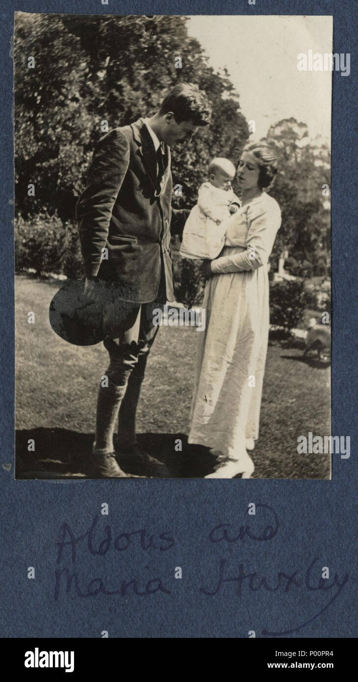 . La famille Huxley, par Lady Ottoline Morrell (mort en 1938). Source Voir site web pour plus d'information. . 1920. Lady Ottoline Morrell (mort en 1938) 98 La famille Huxley par Lady Ottoline Morrell Banque D'Images