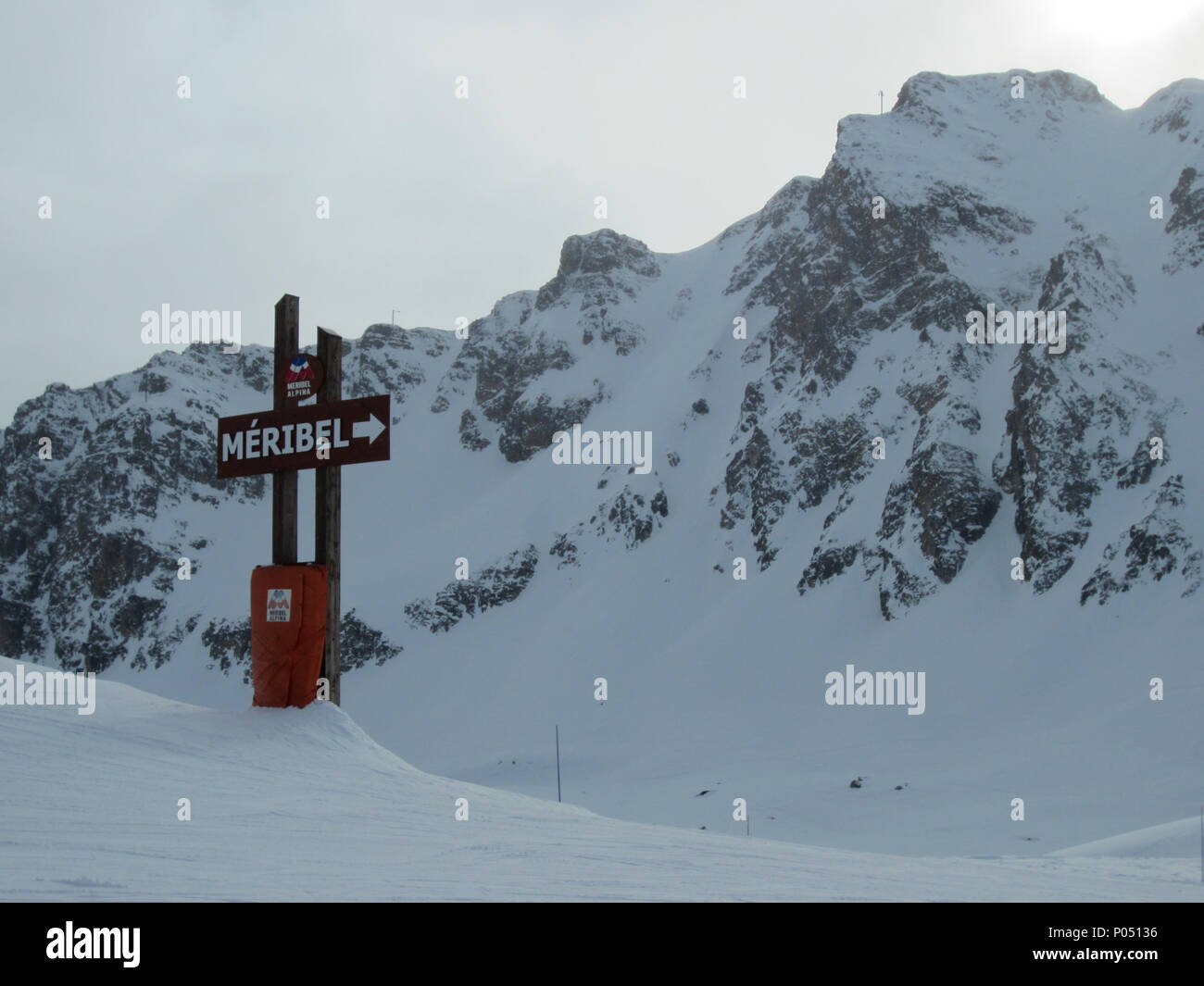 Méribel ski, panneau routier, les 3 Vallées, France Banque D'Images