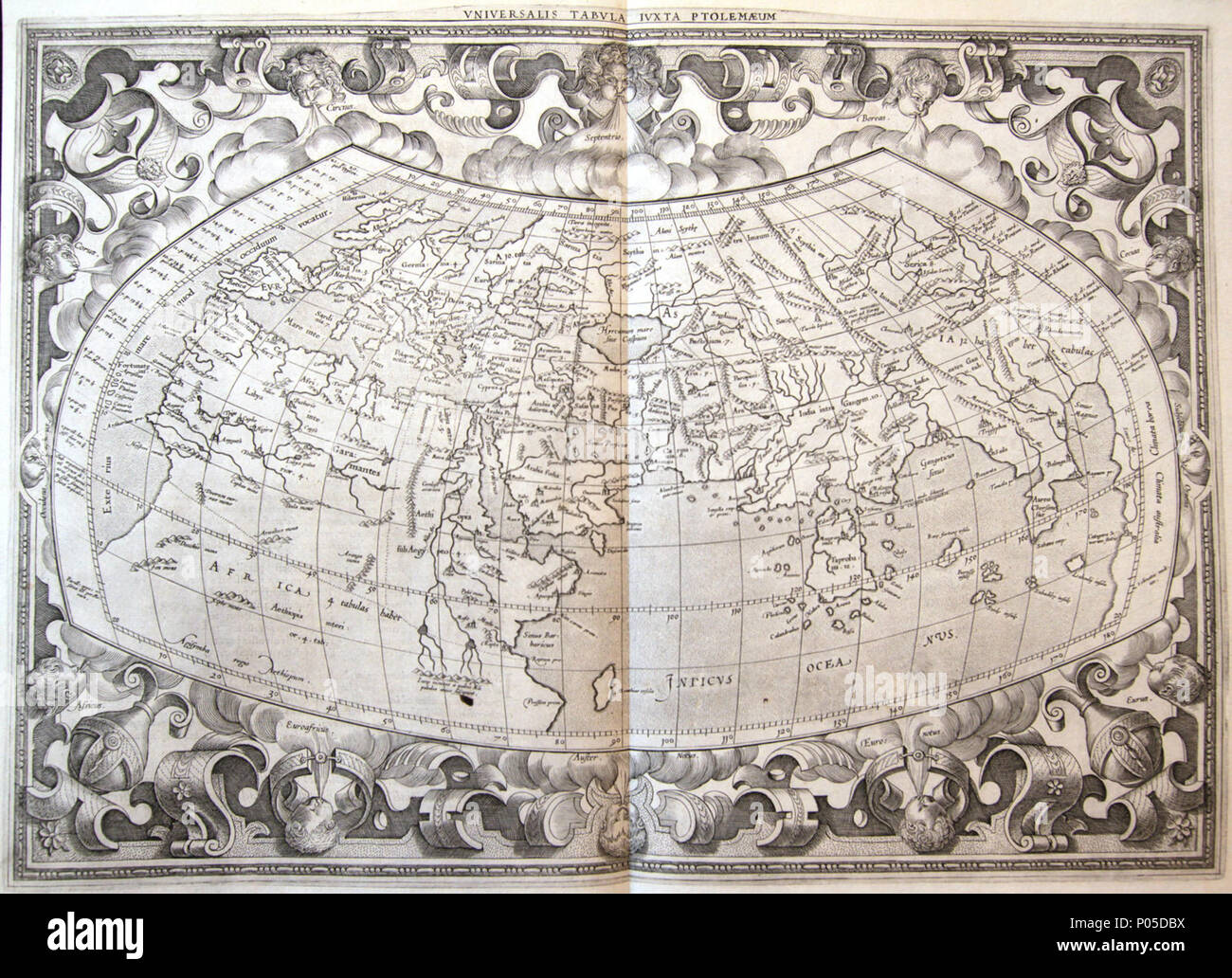 . Anglais : une carte de l'univers d'accompagner Ptolemy : une carte du monde après la seconde projection de Ptolémée. . L'un des imprimés entre 1576 et 1618. Ptolémée 1er Universalis Tabula Iuxta Ptolemaeum Banque D'Images
