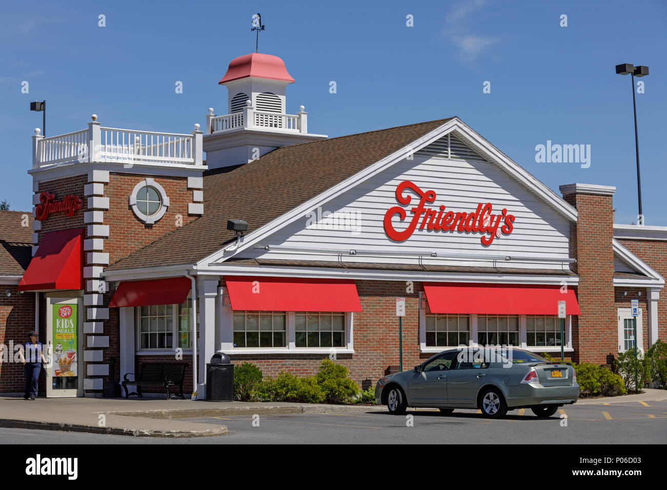 Le Comté de Saratoga, New York : Friendly's Restaurant. Banque D'Images