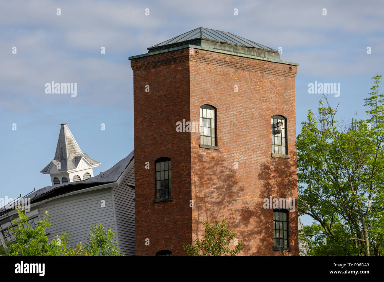 Dolgeville, New York : une coupole historique s'est effondré à l'usine de Dolgeville, ayant subi des dégâts d'eau. Banque D'Images