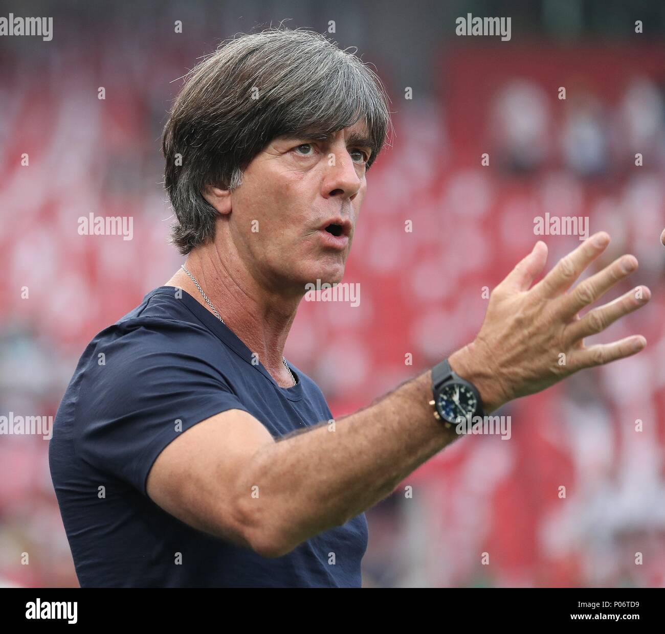 Football : Football : firo 08.06.2018 Test match de l'équipe nationale : Allemagne - Arabie Saoudite Bundescoach Joachim Low, Portrait, dans le monde d'utilisation de gestes | Banque D'Images