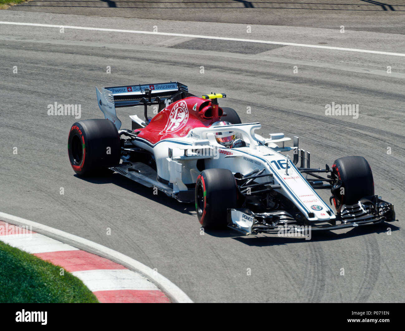 Montréal, Canada 6/8/2018. Charles Leclerc de Monaco pour Alfa Romeo Sauber F1 Team au cours de la séance d'essais libres au Grand Prix de Formule 1 du Canada , Circuit Gilles-Villeneuve. Crédit : Richard prudhomme/Alamy Live News Banque D'Images