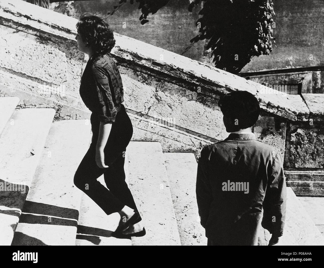 Film Original Titre : L' AMORE EN CITTA. Titre en anglais : L'AMOUR DANS LA VILLE. FEDERICO FELLINI Réalisateur : CESARE ZAVATTINI ; ; Francesco Maselli ; Carlo Lizzani ; Alberto Lattuada, DINO RISI, Michelangelo Antonioni. Année : 1953. Cinéma Italien : Crédit EXPORT / Album Banque D'Images