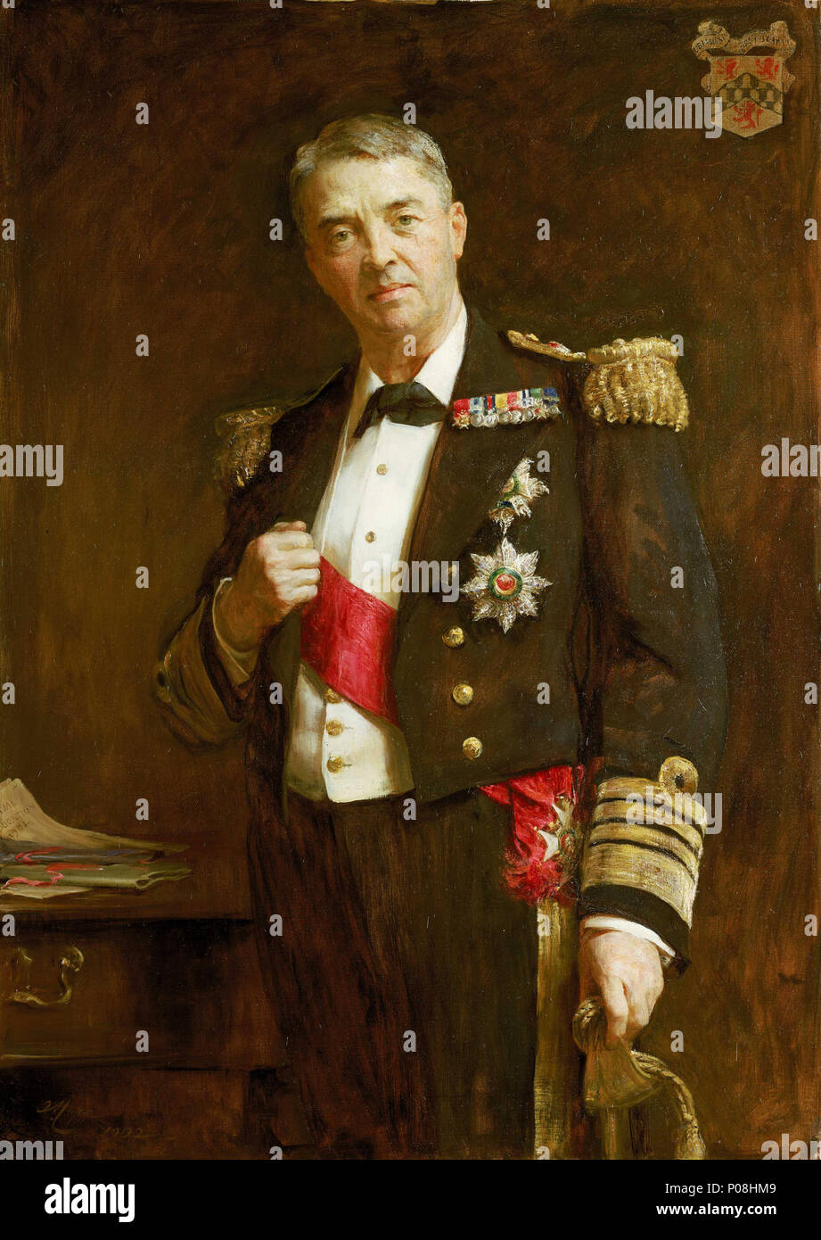 . Anglais : l'amiral Sir John Fisher, 1841-1920, plus tard Vicomte Ist Fisher de Kilverstone un trois-quart portrait en pied à gauche montrant la gardienne, de face à l'observateur. Il porte l'admiral's ball dress, 1891, avec les stars de la GCB, Grand Cordon de l'ordre d'Osmerish et miniatures. Il détient son épée dans sa main gauche et a placé sa main droite sur sa veste. À sa droite se trouve une table avec des papiers sur elle. La partie supérieure, on peut lire l'éducation navale 1902', qui fait allusion à l'amiral Fisher de son enthousiasme pour la réforme de la marine. Il a également été responsable des changements radicaux dans la politique navale et orgue Banque D'Images