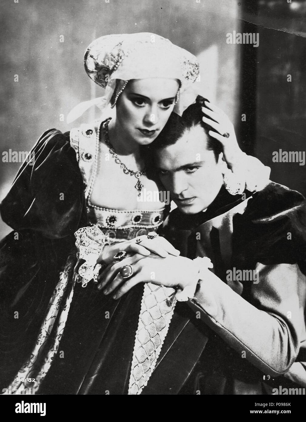 Titre original : LA VIE PRIVÉE D'Henry VIII. Titre en anglais : LA VIE PRIVÉE D'Henry VIII. Film Réalisateur : ALEXANDER KORDA. Année : 1933. Stars : Elsa Lanchester ; John Loder. Credit : United Artists / Album Banque D'Images