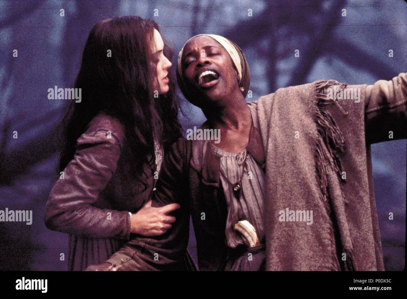 Titre original : The Crucible. Titre en anglais : LE CREUSET. NICHOLAS HYTNER Réalisateur :. Année : 1996. Stars : Winona Ryder. Crédit : 20TH CENTURY FOX / Album Banque D'Images