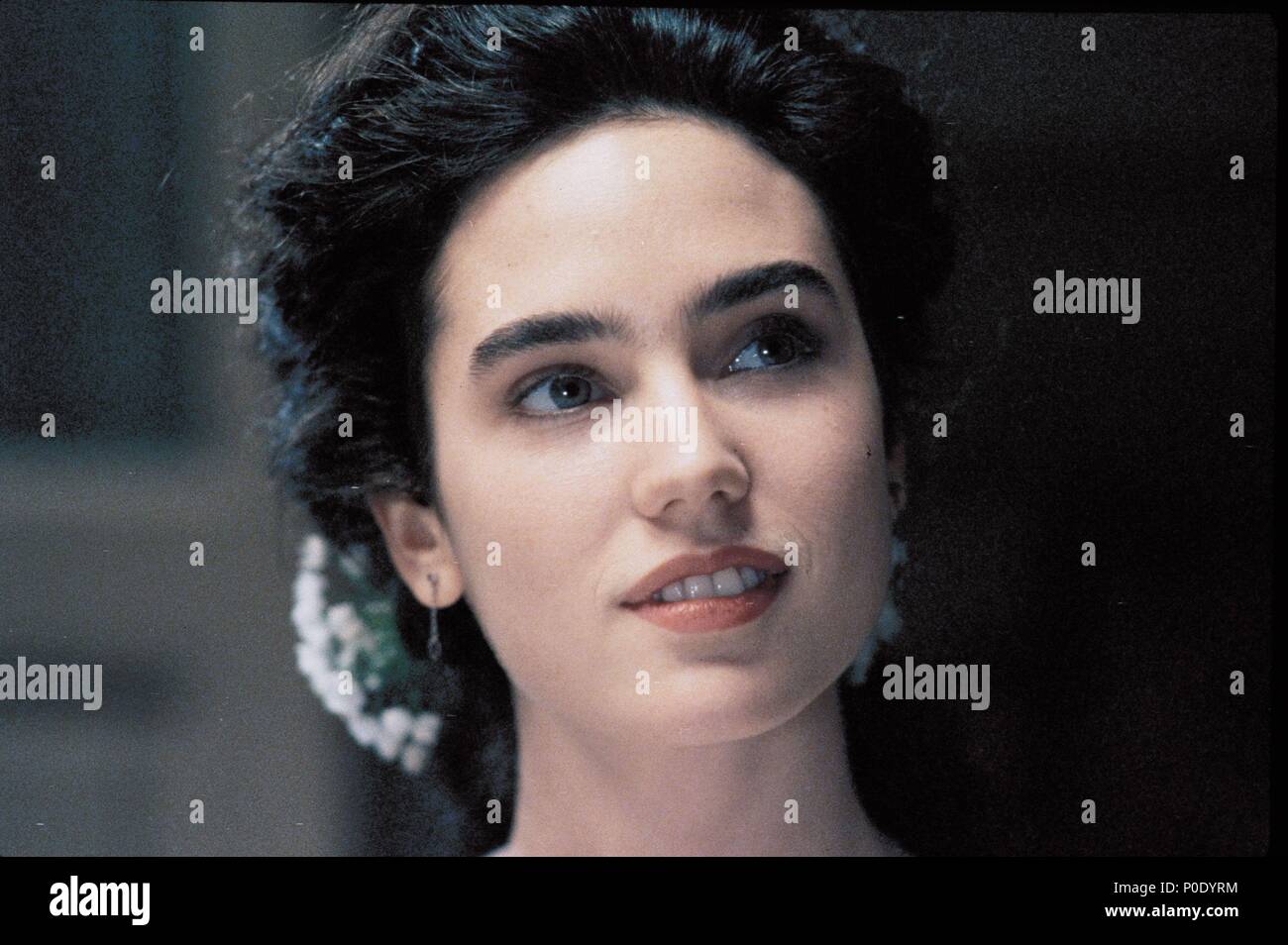 Titre original : D'AMOUR ET D'OMBRE. Titre en anglais : D'AMOUR ET D'OMBRE. Directeur de film : BETTY KAPLAN. Année : 1994. Stars : Jennifer Connelly. Copyright : Editorial l'intérieur uniquement. C'est un document distribué au public. Les droits d'accès uniquement, aucune licence de droit d'auteur prévue. Autorisation obligatoire à l'icône visuelle (www.visual-icon.com) est requise pour la reproduction de cette image. Credit : Warner Brothers / Album Banque D'Images