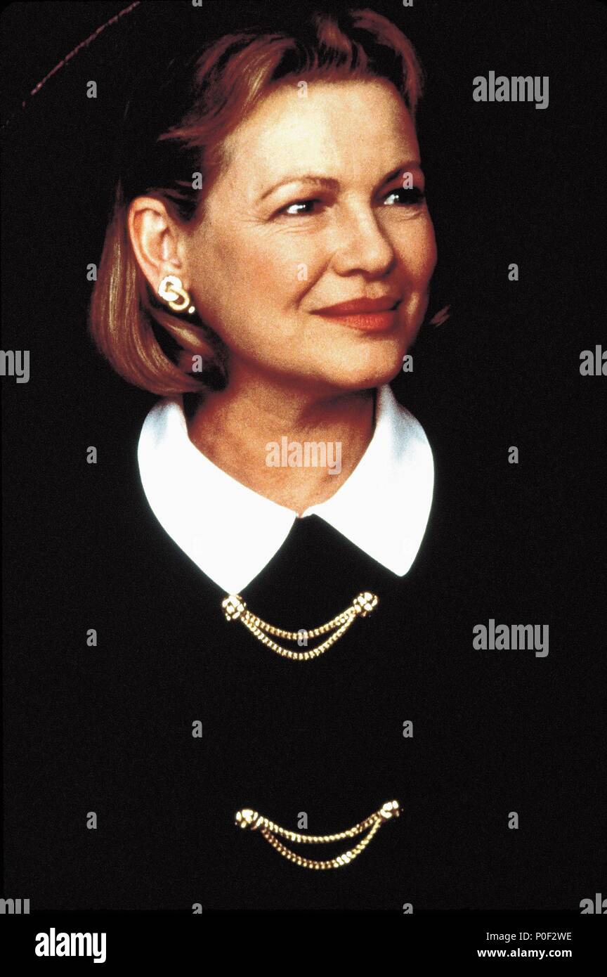 Titre original : The Birdcage. Titre en anglais : The Birdcage. Directeur de film : Mike Nichols. Année : 1996. Stars : DIANNE WIEST. Credit : United International Pictures / Album Banque D'Images