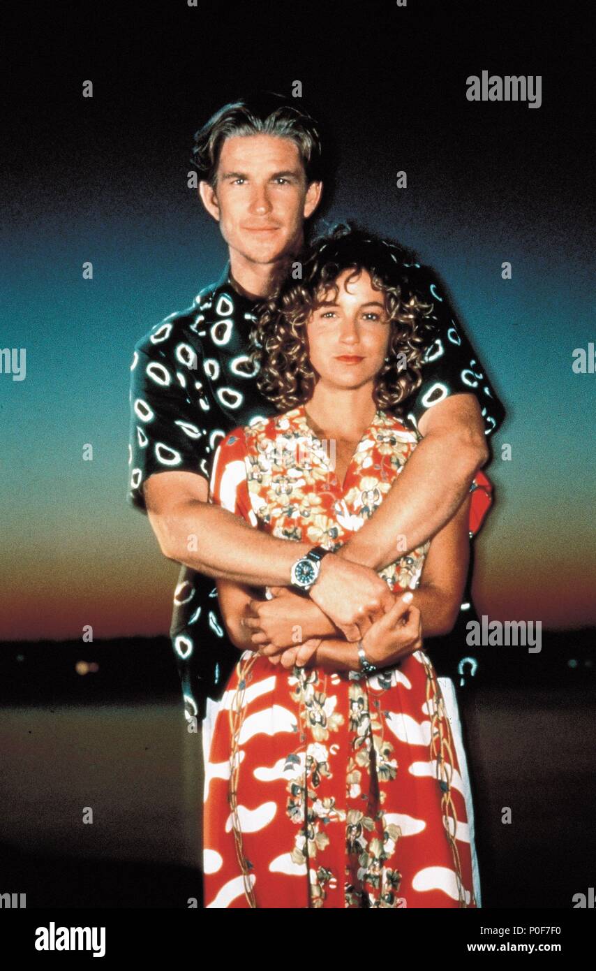 Titre original : ANN. Titre en anglais : ANN. Directeur de film : Carroll Ballard. Année : 1992. Stars : MATTHEW MODINE ; JENNIFER GREY. Credit : TRI STAR PHOTOS / Album Banque D'Images