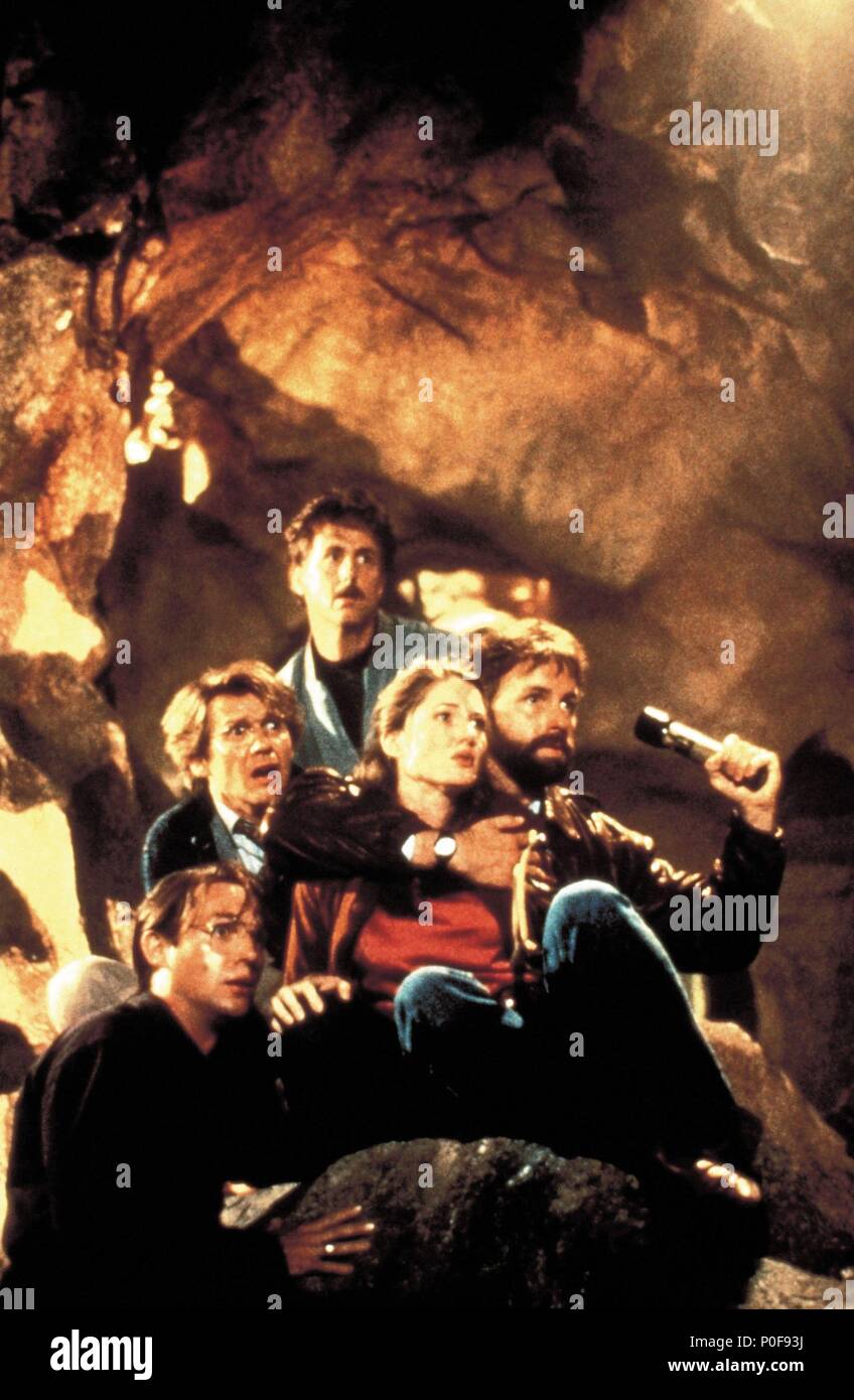 Titre original : I. Titre anglais : I. Directeur de Film : TOMMY LEE WALLACE. Année : 1990. Stars : Annette O'TOOLE ; Dennis Christopher ; RICHARD THOMAS ; John Ritter. Credit : Warner Home Video / Album Banque D'Images