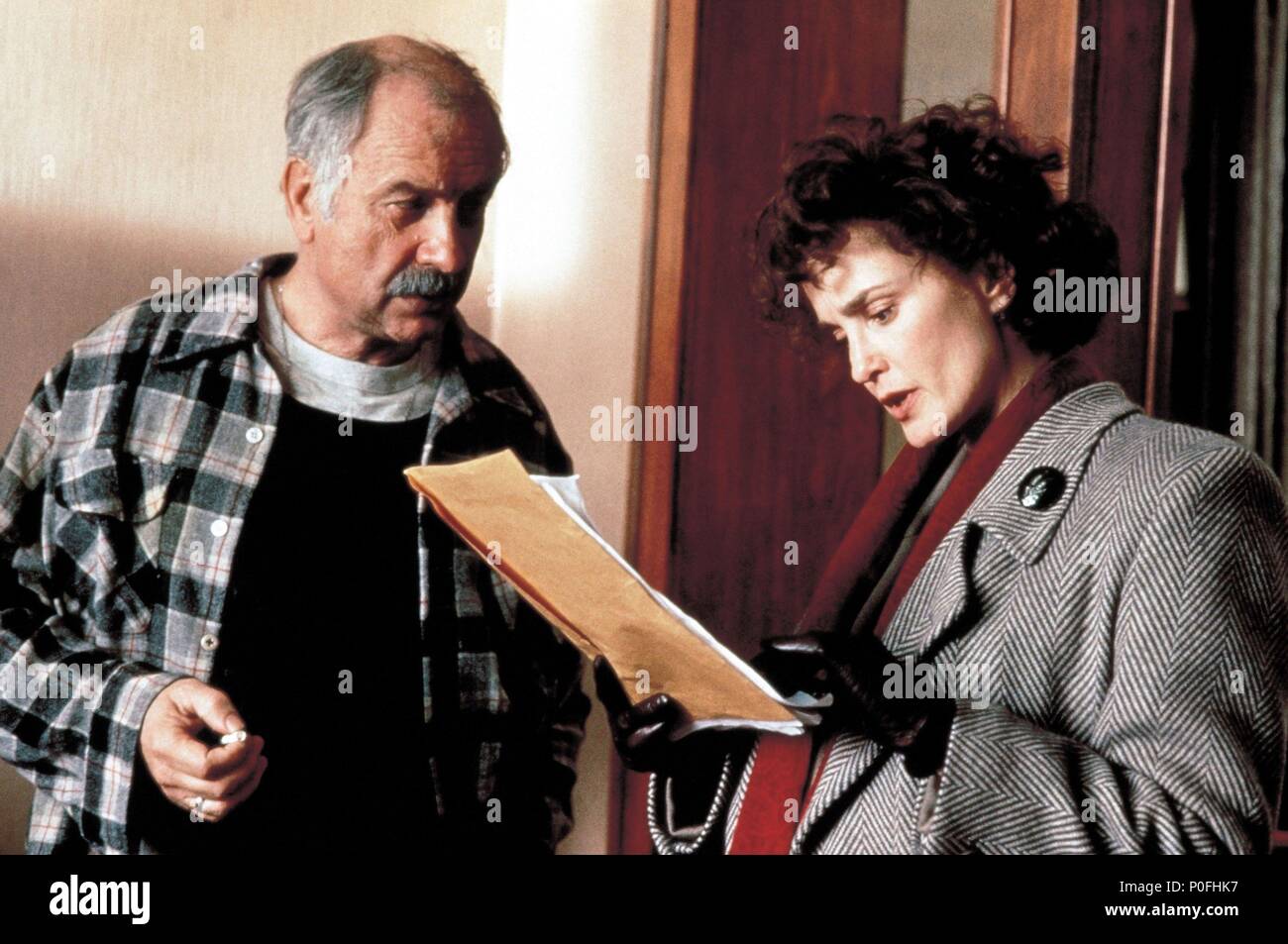 Titre original : Boîte à musique. Titre en anglais : Boîte à musique. Directeur de film : CONSTANTIN COSTA-GAVRAS. Année : 1989. Stars : Jessica Lange, ARMIN MUELLER-STAHL. Credit : CAROLCO / TRI-STAR / Album Banque D'Images