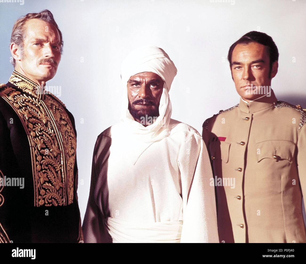 Titre original : KHARTOUM. Titre en anglais : KHARTOUM. Directeur de film : BASIL DEARDEN. Année : 1966. Stars : Charlton Heston, RICHARD JOHNSON, Laurence Olivier. Credit : CINERAMA/United Artists / Album Banque D'Images
