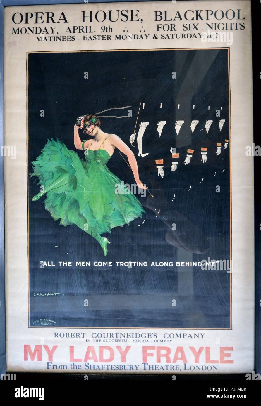 . Anglais : Poster pour 'Ma Dame Frayle' à l'Opéra de Blackpool par EP Kinsella . 11 août 2015, 19:42:07. Inconnu 85 l'affiche pour 'Ma Dame Frayle' à l'Opera House Blackpool Banque D'Images