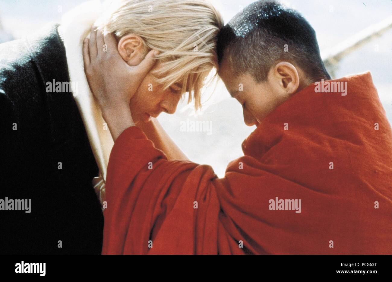 Titre original : sept ans au Tibet. Titre en anglais : sept ans au Tibet. Directeur du film : JEAN-JACQUES ANNAUD. Année : 1997. Stars : Brad Pitt. Credit : MANDALAY / Album d'animation Banque D'Images