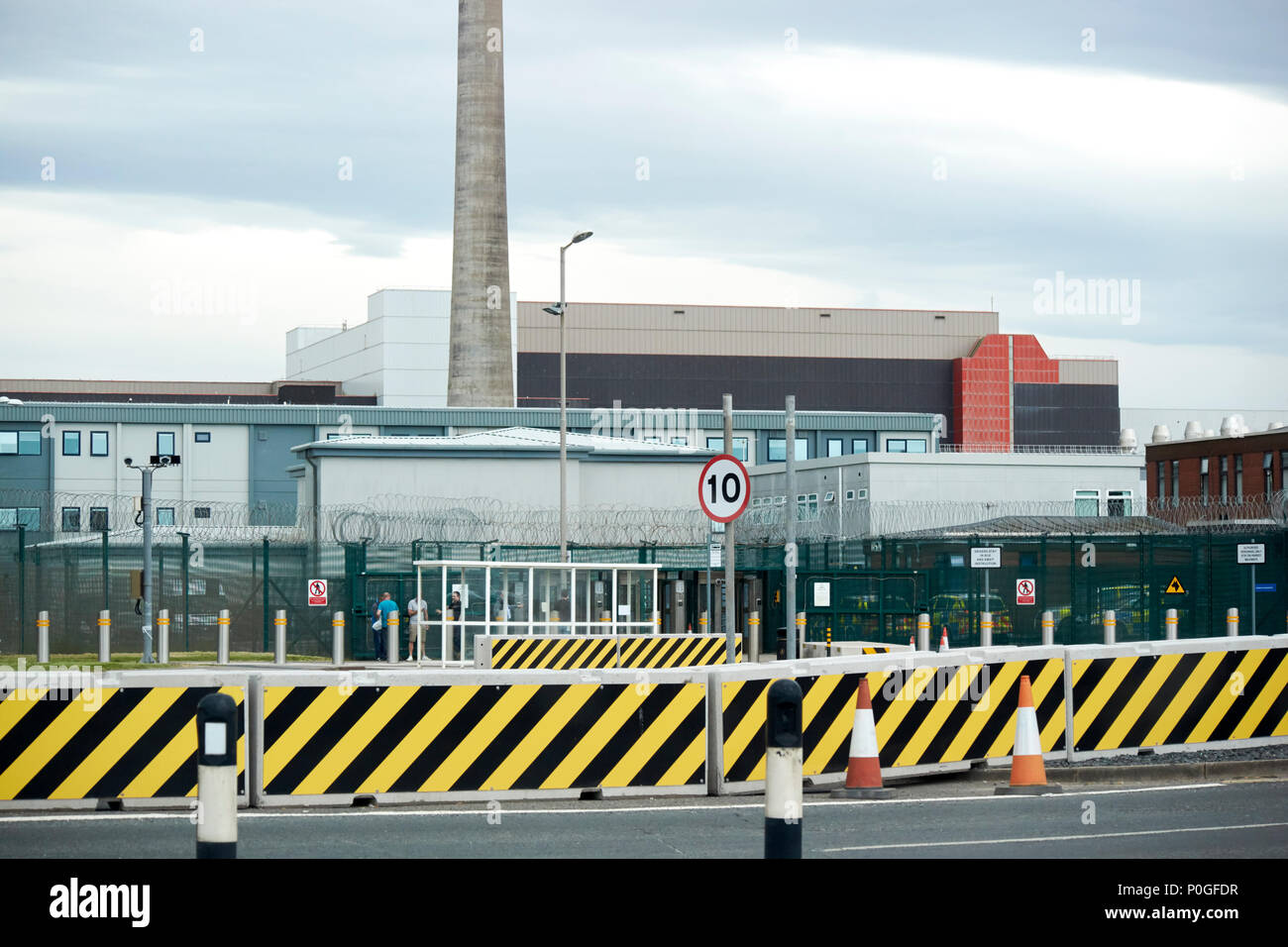 La sécurité à l'entrée de retraitement de combustible nucléaire de Sellafield et démantèlement nucléaire site dans Cumbria England UK Banque D'Images