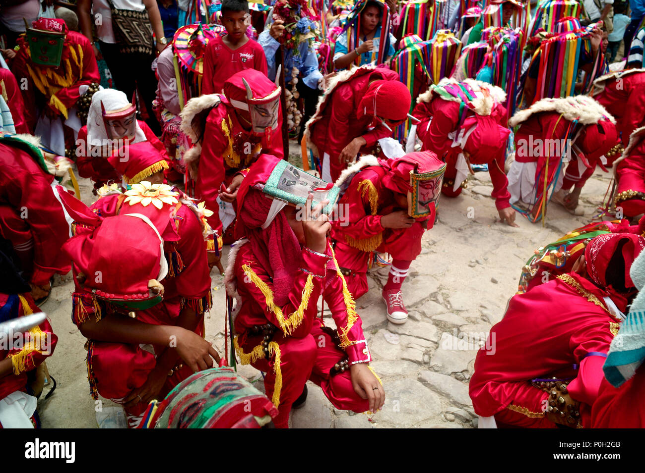 La danse des Diables et le Corpus Christi dans le territoire des Indiens Kankuamo, au pied de les neiges de la Sierra Nevada. Banque D'Images