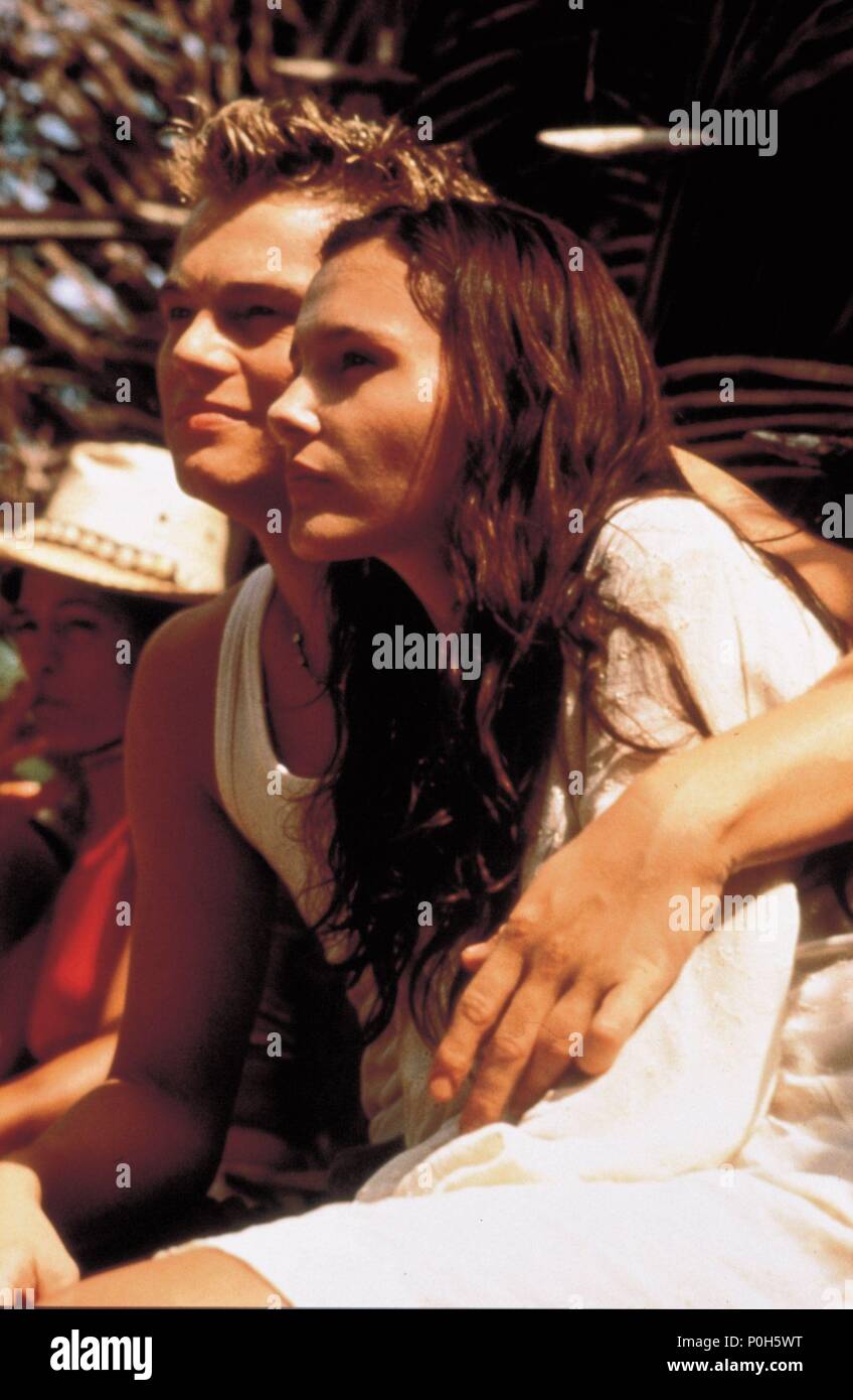Virginie Ledoyen Et Leonardo Dicaprio Leonardo dicaprio virginie ledoyen beach Banque de photographies et  d'images à haute résolution - Alamy