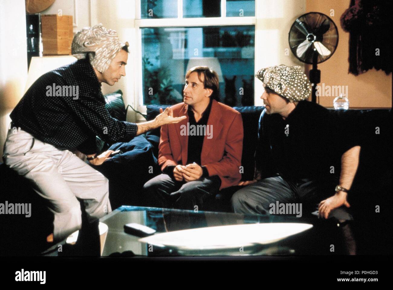 Titre original : Todos los hombres SOIS IGUALES. Titre en anglais : TOUS LES HOMMES SONT LES MÊMES. Directeur de film : Manuel Gomez Pereira. Année : 1994. Stars : Antonio RESINES ; IMANOL ARIAS, JUANJO PUIGCORBE. Credit : COLUMBIA TRI STAR / Album Banque D'Images