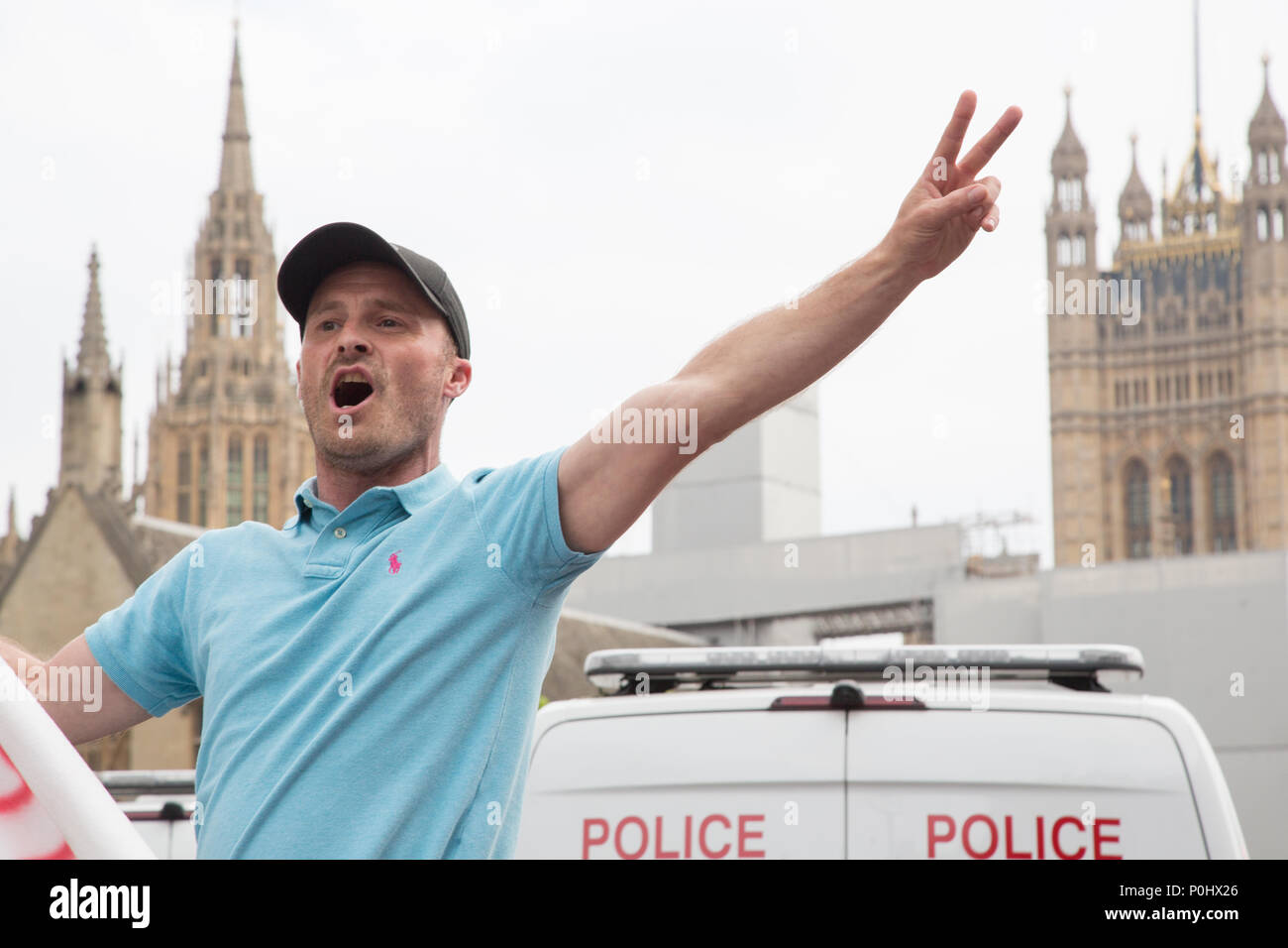 London UK 9 juin 2018 manifestants se sont réunis à Londres pour demander la libération des Français co-fondateur de la Ligue de Défense Tommy Robinson. Credit : Thabo Jaiyesimi/Alamy Live News Banque D'Images