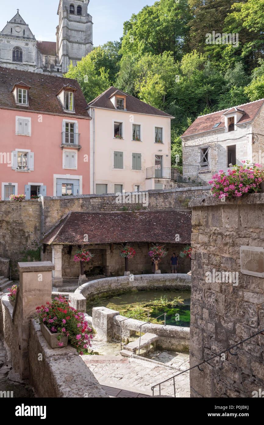 Fosse Dionne Tonnerre Yonne Bourgogne-Franche Comte-France Banque D'Images