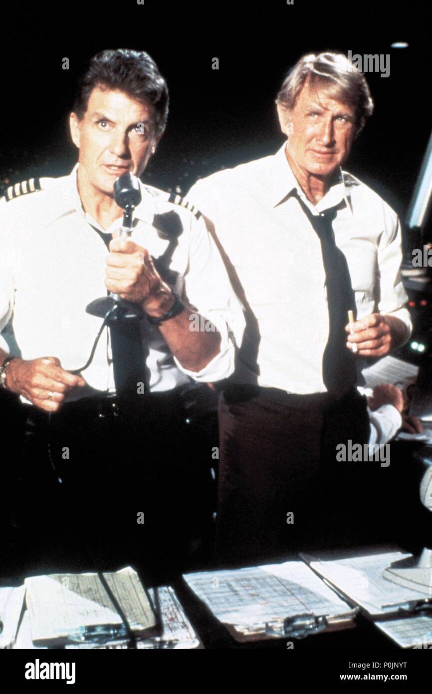 Titre original : AVION !. Titre en anglais : AVION !. Film Réalisateur : Jim ABRAHAMS, David Zucker. Année : 1980. Stars : LLOYD BRIDGES ; ROBERT STACK. Credit : PARAMOUNT PICTURES / Album Banque D'Images