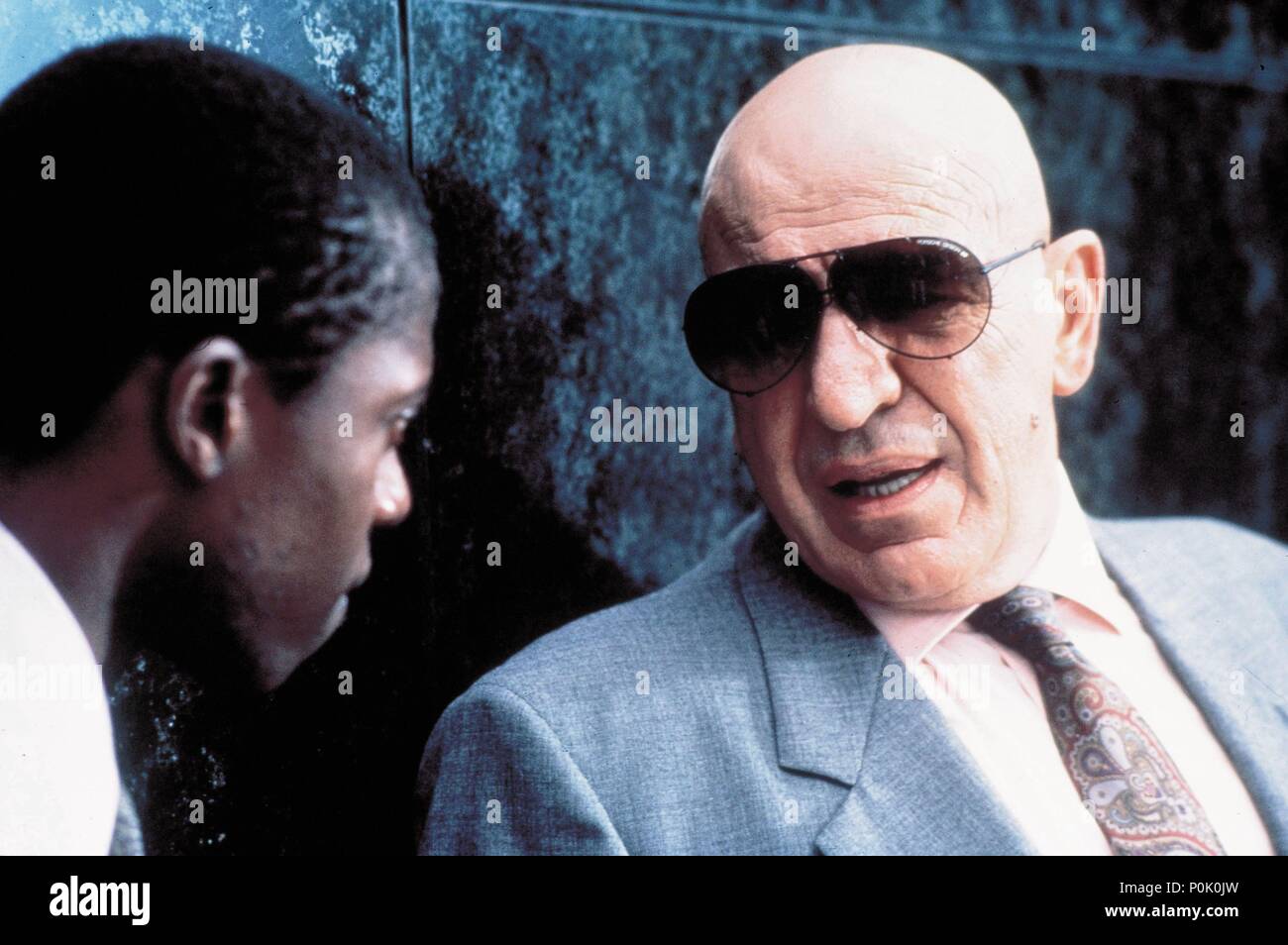 Titre original : KOJAK : le Bélarus. Titre en anglais : KOJAK : le Bélarus. Film Réalisateur : ROBERT MARKOWITZ. Année : 1985. Stars : Telly Savalas. Banque D'Images Titre original : KOJAK : le Bélarus. Titre en anglais : KOJAK : le Bélarus. Film Réalisateur : ROBERT MARKOWITZ. Année : 1985. Stars : Telly Savalas. Banque D'Images