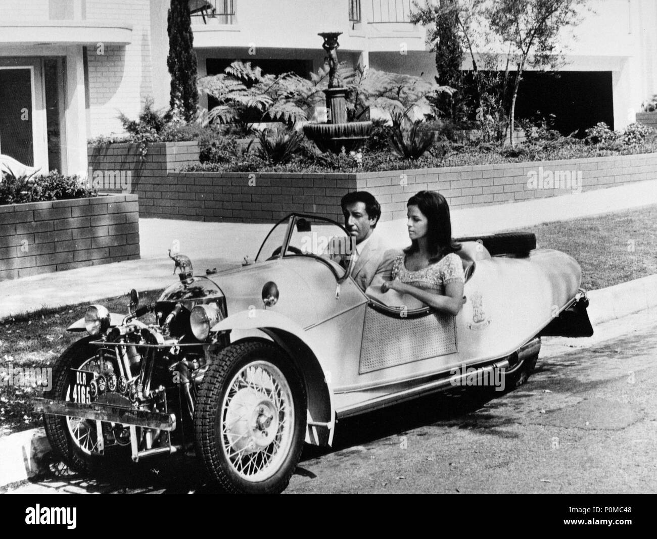 Titre original : le parti. Titre en anglais : le parti. Directeur de film : Blake Edwards. Année : 1968. Stars : Peter Sellers, CLAUDINE LONGET. Credit : United Artists / Album Banque D'Images