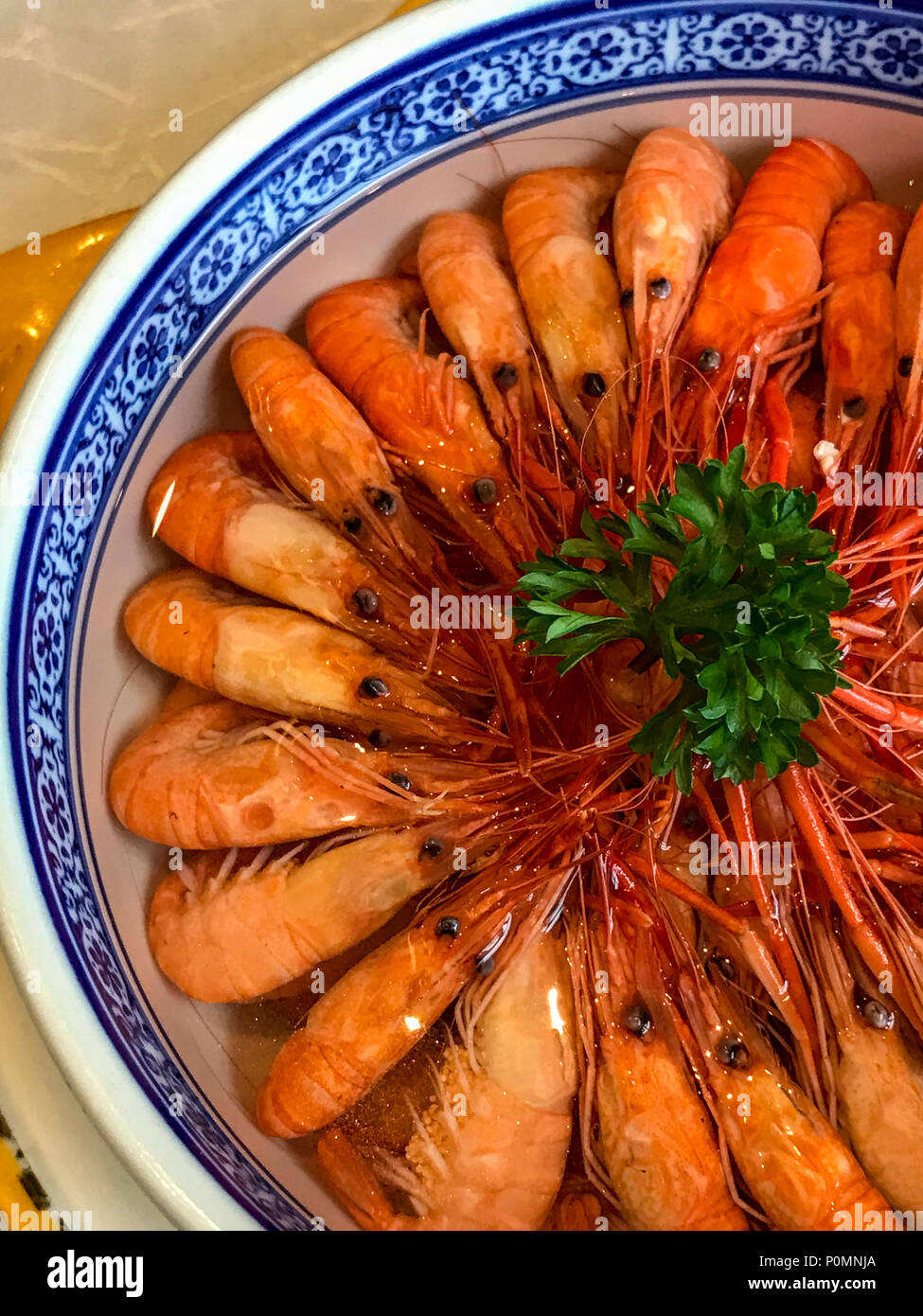 Yangzhou, Jiangsu, Chine. Rivière d'eau douce et de crevettes. Banque D'Images