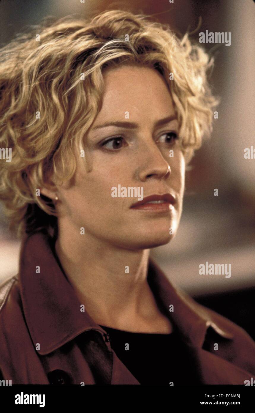 Film Original Titre : HOLLOW MAN. Titre en anglais : HOLLOW MAN. Directeur du film : Paul Verhoeven. Année : 2000. Stars : Elisabeth Shue. Credit : Columbia Pictures / VAUGHAN, Stephen / Album Banque D'Images