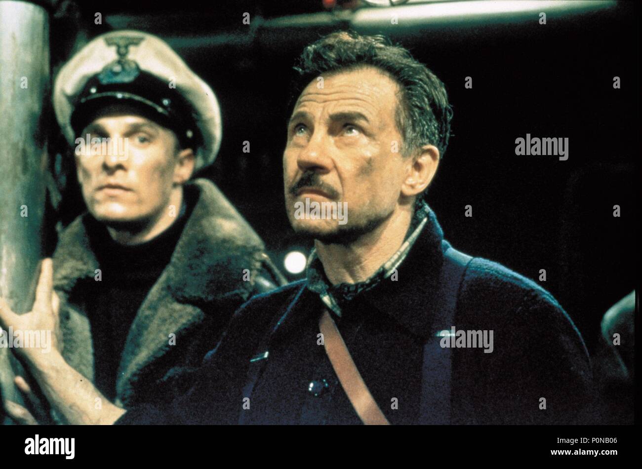 Film Original Title : U-571. Titre en anglais : U-571. JONATHAN MOSTOW Réalisateur :. Année : 2000. Stars : Harvey Keitel. Credit : UNIVERSAL PICTURES / Album Banque D'Images