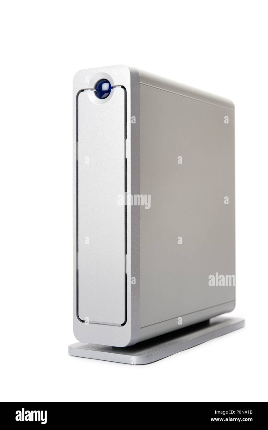 Disque dur externe isolé sur fond blanc. Banque D'Images