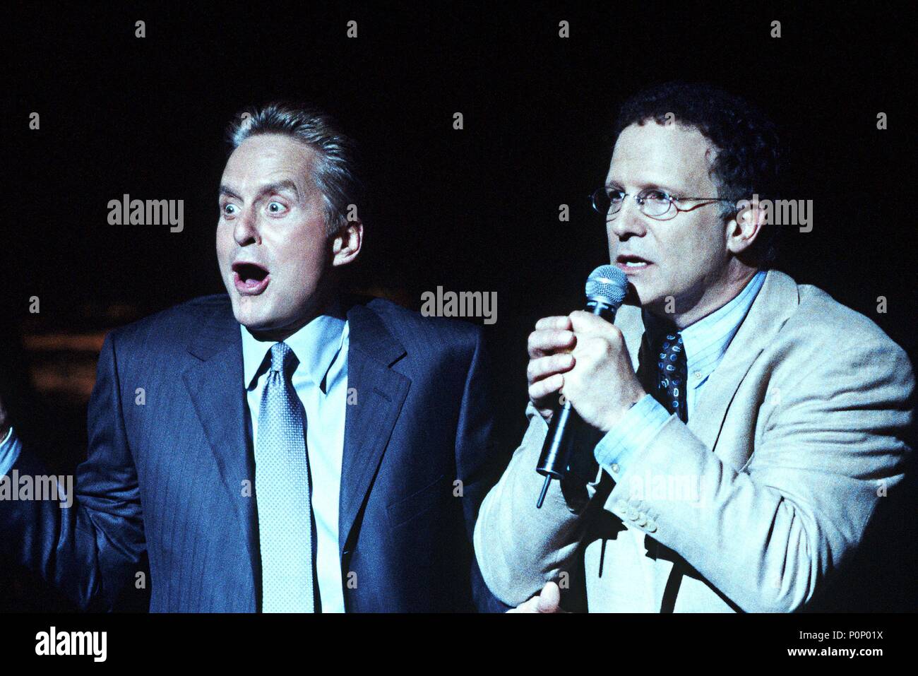 Film Original Titre : la belle-famille. Titre en anglais : la belle-famille. Directeur de film : ANDREW FLEMING. Année : 2003. Stars : MICHAEL DOUGLAS, ALBERT BROOKS. Credit : WARNER BROS. Images / KRAYCHYK, GEORGE / Album Banque D'Images