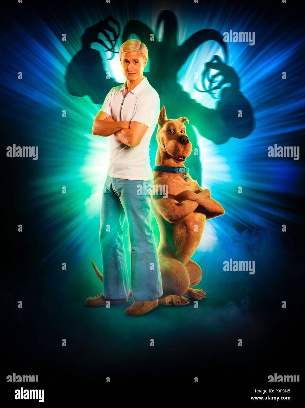 Titre original : SCOOBY-DOO. Titre en anglais : SCOOBY-DOO. Directeur : RAJA GOSNELL Film. Année : 2002. Stars : Freddie Prinze JR. Credit : WARNER BROS. Album de photos / Banque D'Images