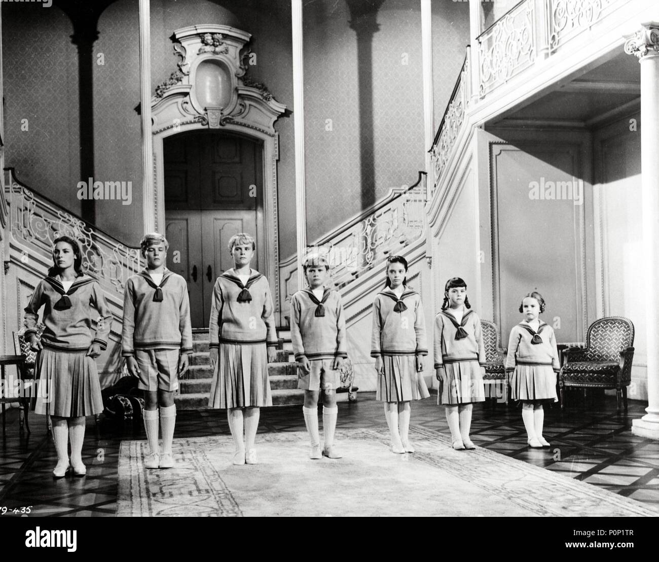 Titre original : THE SOUND OF MUSIC. Titre en anglais : LE SON DE LA MUSIQUE. Film Réalisateur : ROBERT WISE. Année : 1965. Stars : DUANE CHASE ; DEBBIE TURNER ; ANGELA CARTWRIGHT ; CHARMAIN CARR ; KYM CARATH ; NICHOLAS HAMMOND ; Heather Menzies. Crédit : 20TH CENTURY FOX / Album Banque D'Images