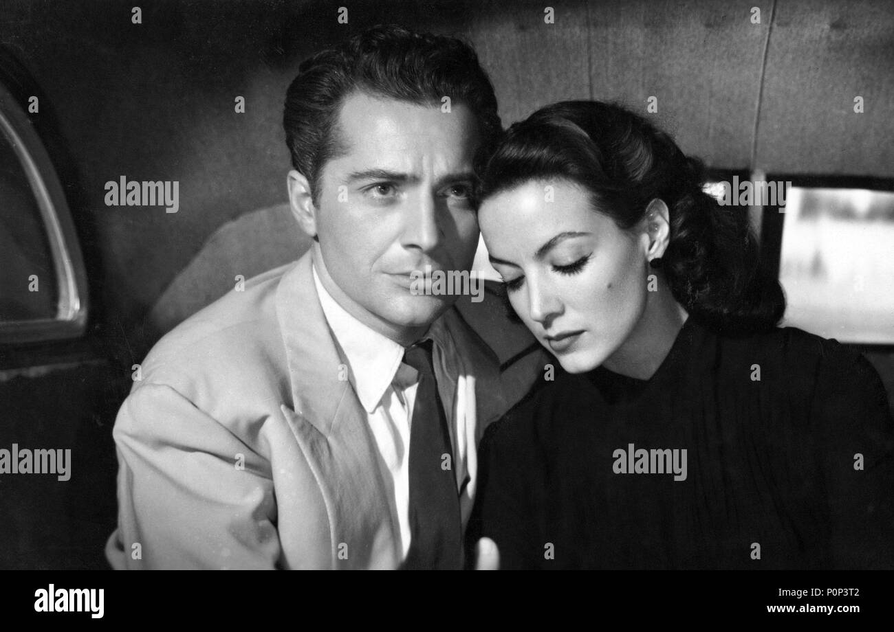 Titre original : LA CORONA NEGRA. Titre en anglais : BLACK CROWN. Directeur : LUIS SASLAVSKY Film. Année : 1951. Stars : ROSSANO BRAZZI ; MARIA FELIX. Credit : SUEVIA FILMS-CESAREO GONZALEZ/GUION PROD. Album // CINEMATOGRAFICAS Banque D'Images