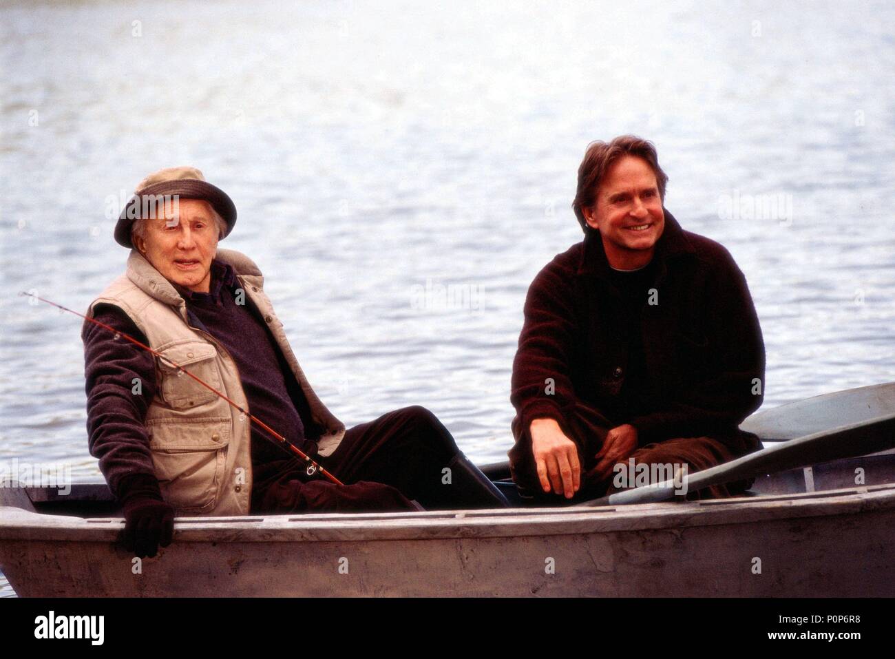 Titre original : il s'exécute dans la famille. Titre en anglais : il s'exécute dans la famille. Directeur de film : Fred Schepisi. Année : 2003. Stars : KIRK DOUGLAS, MICHAEL DOUGLAS. Credit : Metro-Goldwyn-Mayer (MGM) / SCHWARTZ, Andrew / Album Banque D'Images