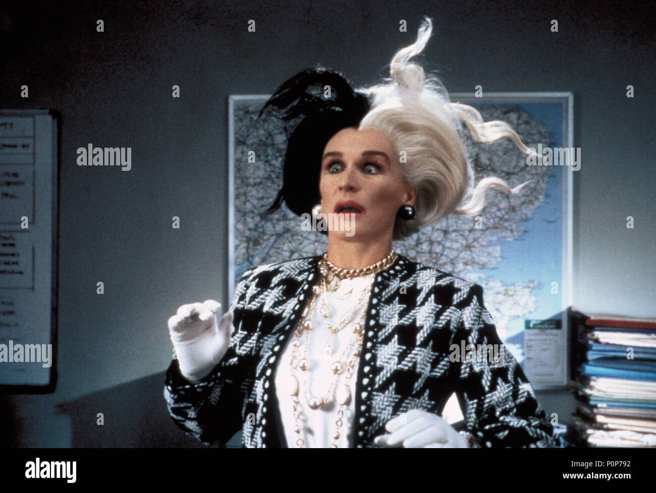 Titre original : 102 Dalmatiens. Titre en anglais : 102 Dalmatiens. Directeur du film : KEVIN LIMA. Année : 2000. Stars : GLENN CLOSE. Credit : WALT DISNEY PRODUCTIONS / Album Banque D'Images