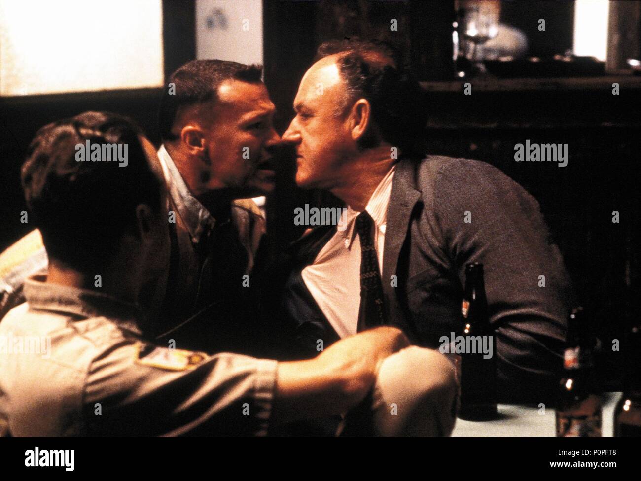 Titre original : MISSISSIPPI BURNING. Titre en anglais : MISSISSIPPI BURNING. Directeur de film : ALAN PARKER. Année : 1988. Stars : Gene Hackman ; Michael Rooker. Credit : ORION PICTURES / Album Banque D'Images