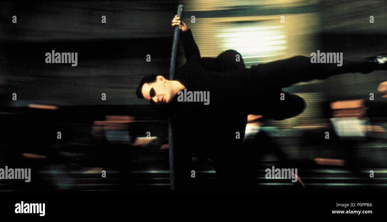 Titre original : MATRIX RELOADED, LE. Titre en anglais : MATRIX RELOADED, LE. Réalisateur : Andy Wachowski, Larry Wachowski. Année : 2003. Stars : Keanu REEVES. Credit : WARNER BROS. Album de photos / Banque D'Images